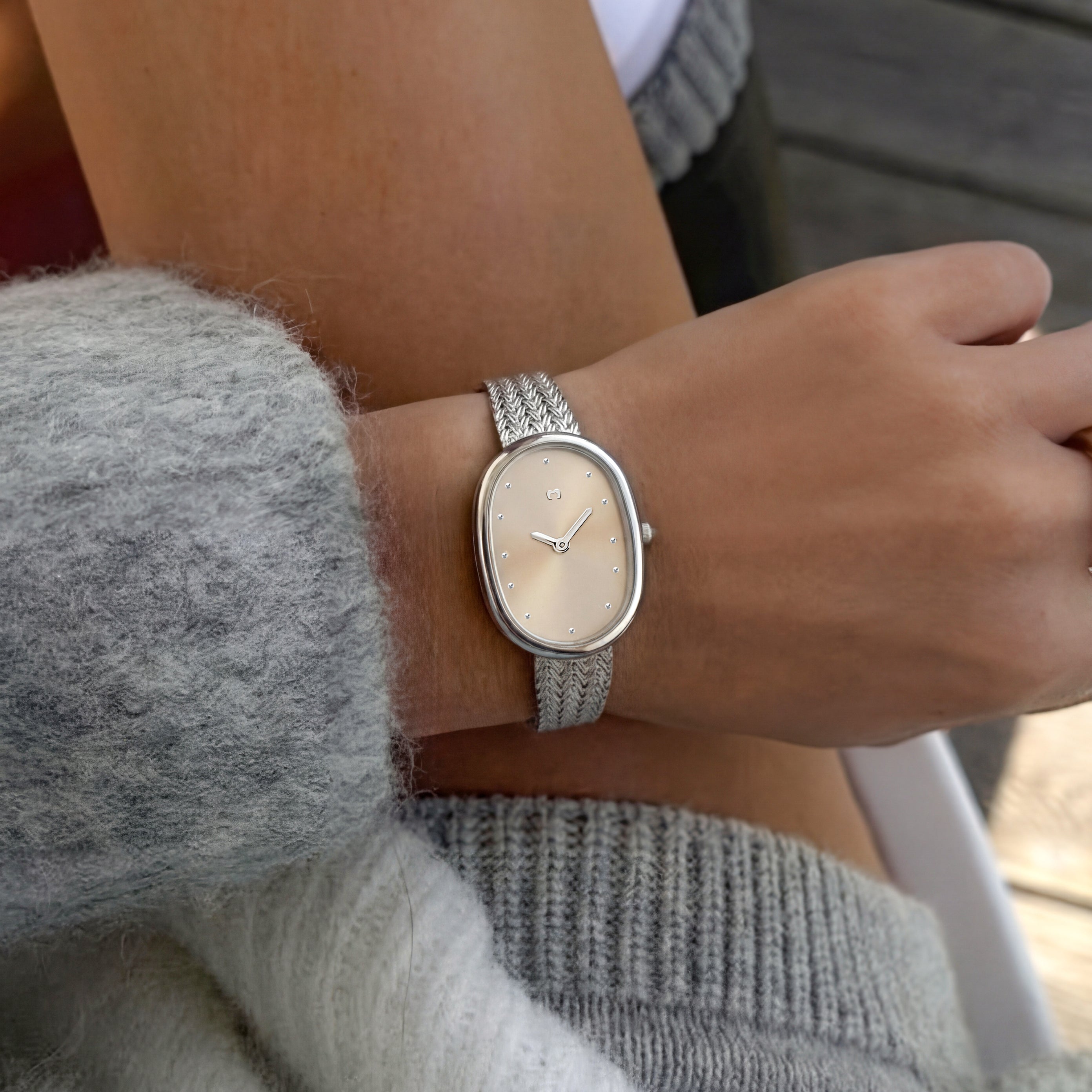 Vintage Retro Uhr ~ Silber Weiß