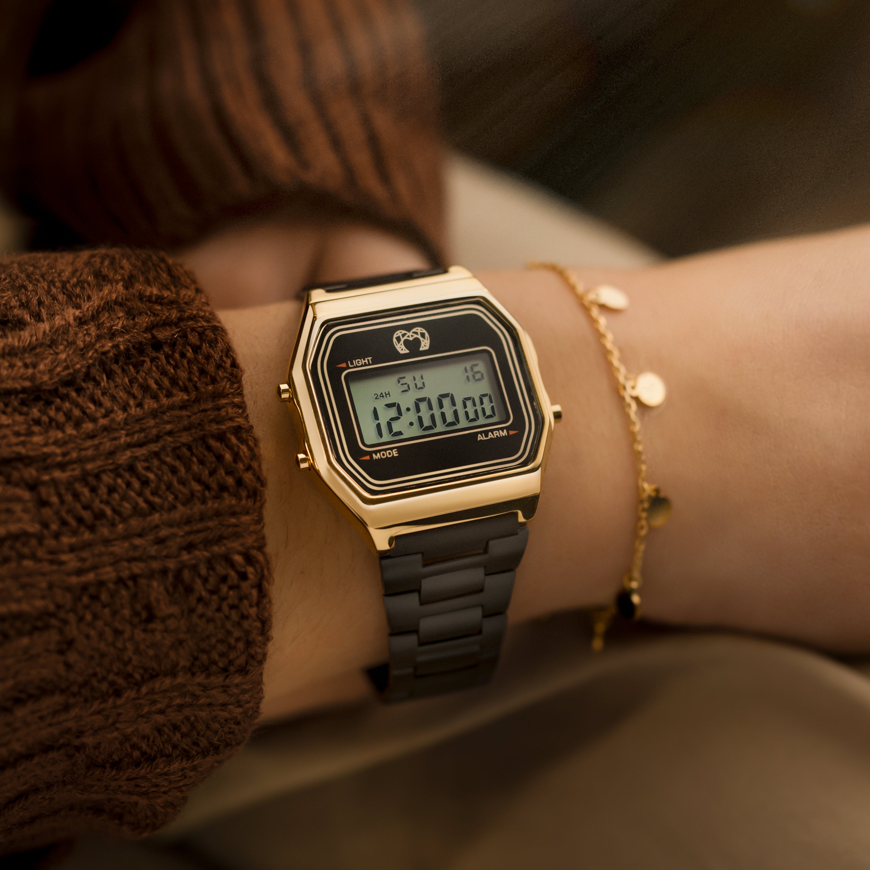 Montre Digitale "Rétro" ~ Noir Or - LaMaisonDesBijoux