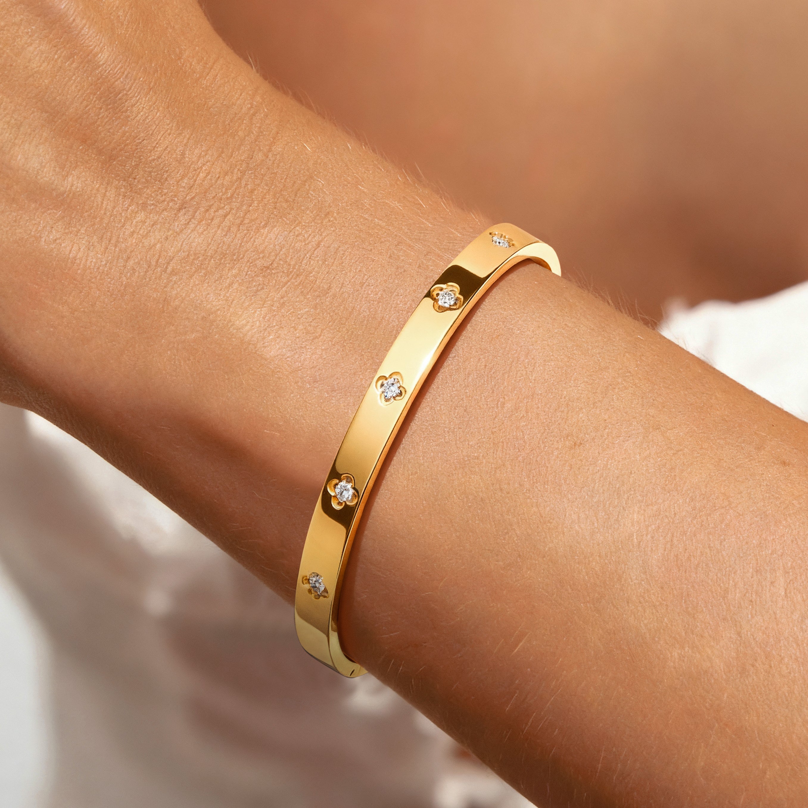 Bracelet Jonc Camélia