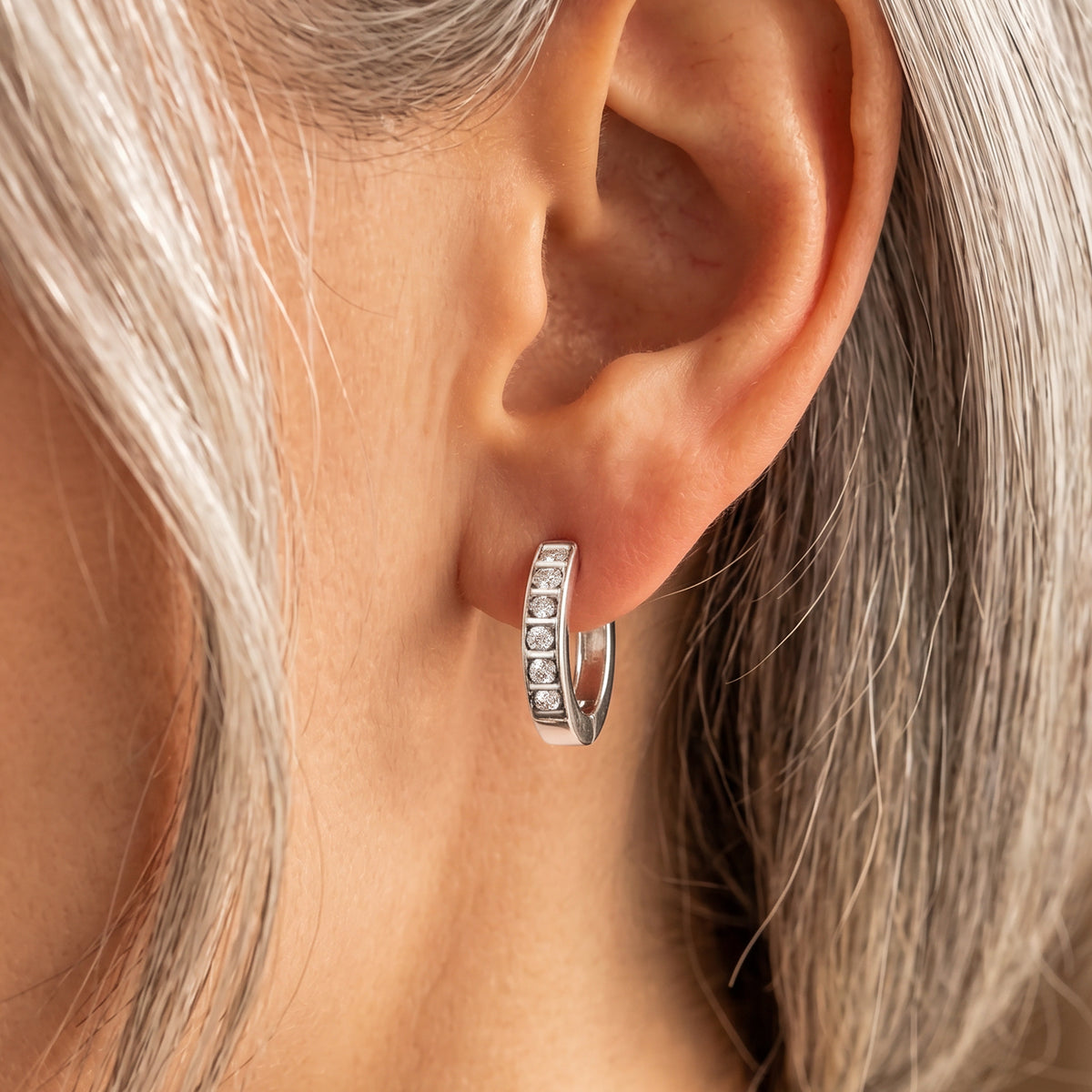 Boucles d'oreilles Anneaux Zircones Blanches